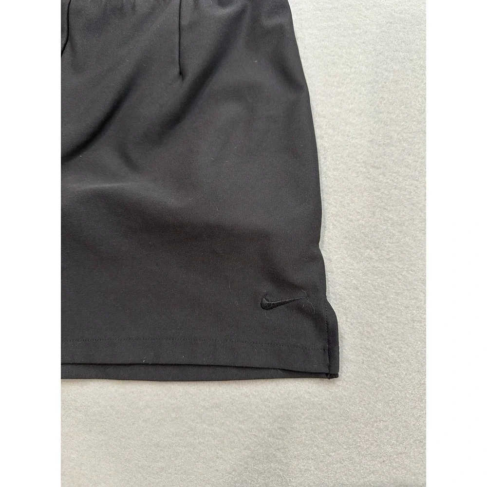Nike Fit Dry Women's Black Athletic Running Shorts XS Polyester Stretch